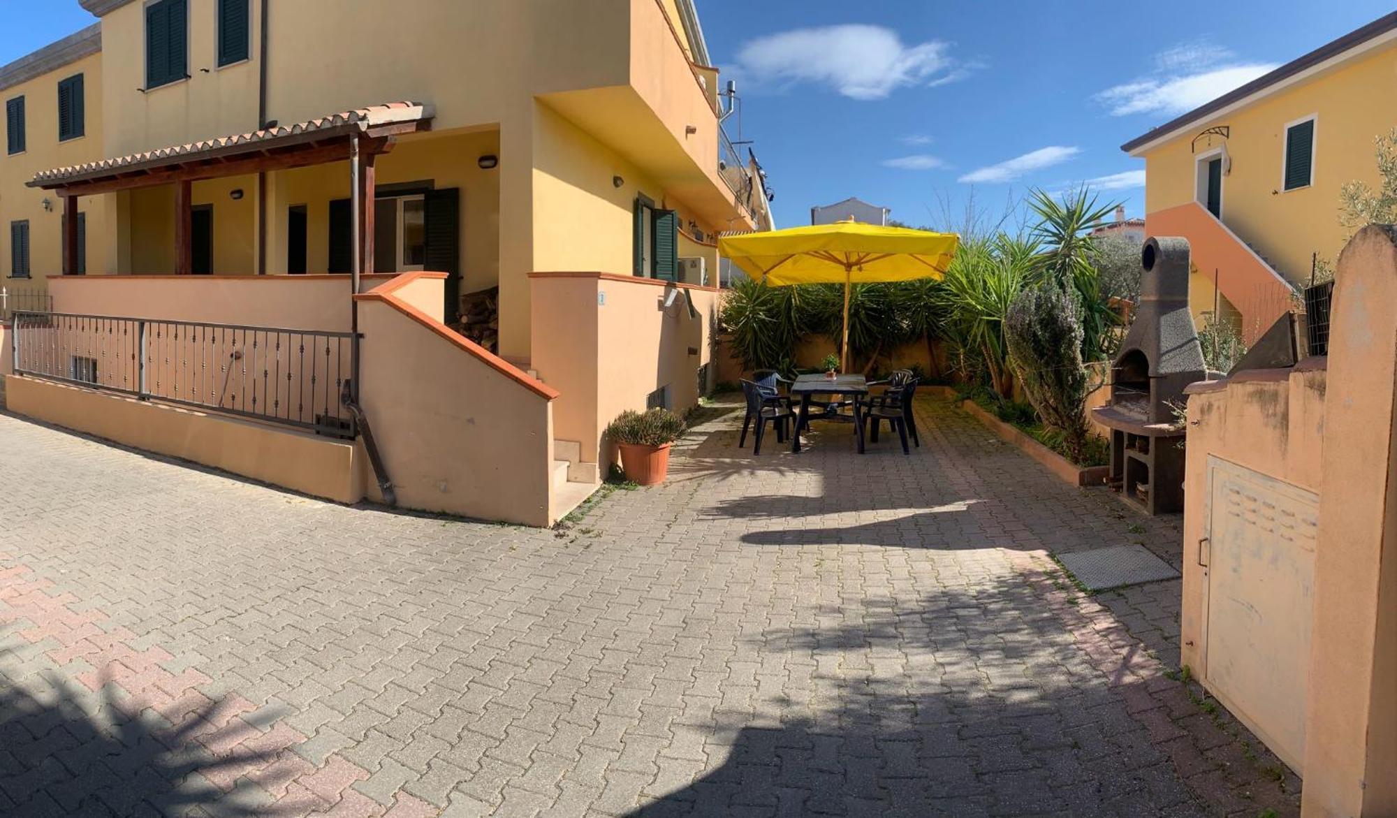 Casa Menuccia Villa Orosei Exteriör bild